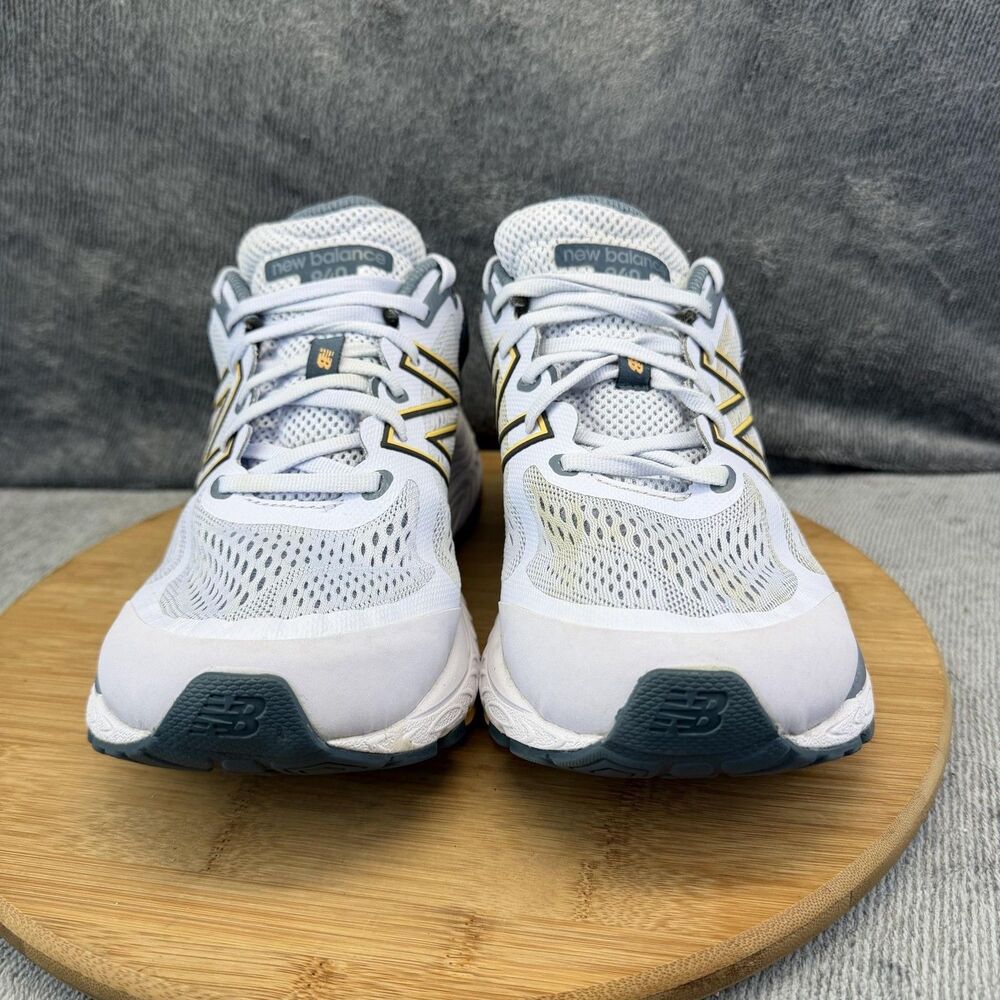 New Balance 840 v5 Shoes Womens Size 10 White Running Training Sneakers W840LA5 - Picture 2 of 12